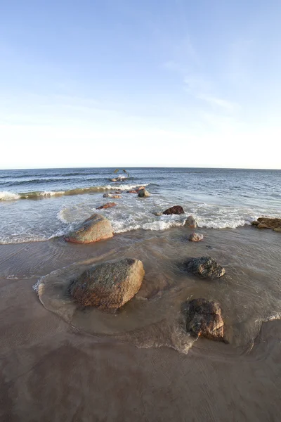 波と石. — ストック写真