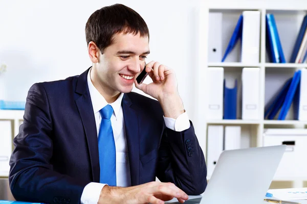 Young businessman in office — Stock Photo, Image