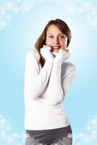 Κοπέλα στο λευκό πουλόβερ — Φωτογραφία Αρχείου