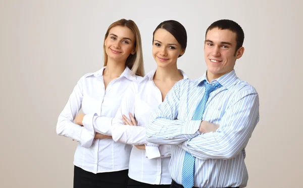Три успешных молодых бизнесмена вместе — стоковое фото