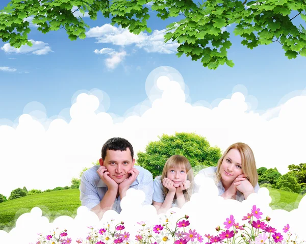 Lycklig familj umgås — Stockfoto