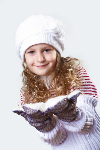 Schoonheid meisje in winter slijtage — Stockfoto