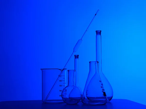 Equipos de laboratorio de química y tubos de vidrio —  Fotos de Stock
