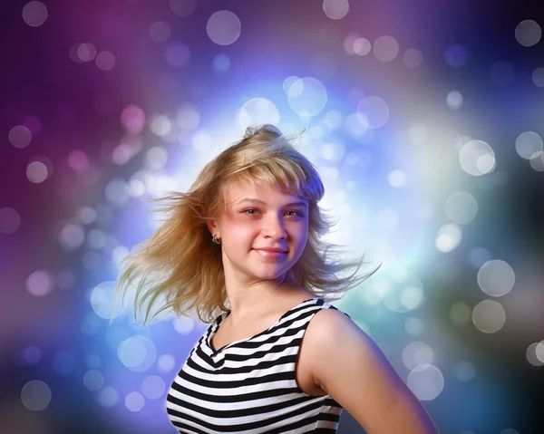 Jonge vrouw en disco achtergrond — Stockfoto