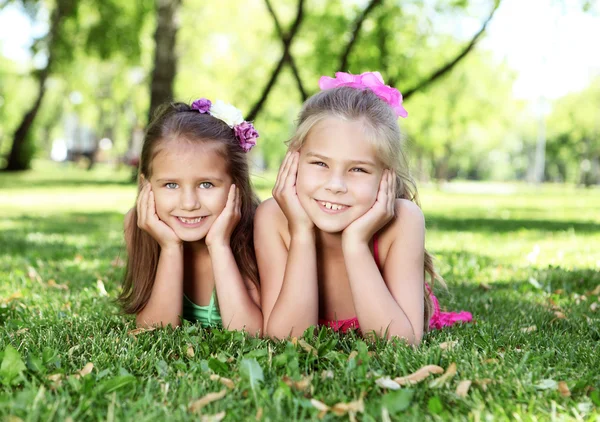Little friends in the summer park — Stock Photo, Image