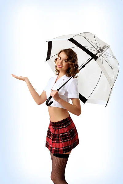 傘でレトロなスタイルに身を包んだ女性 — ストック写真