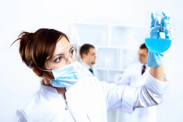 Scientists in laboratory — Stock Photo, Image