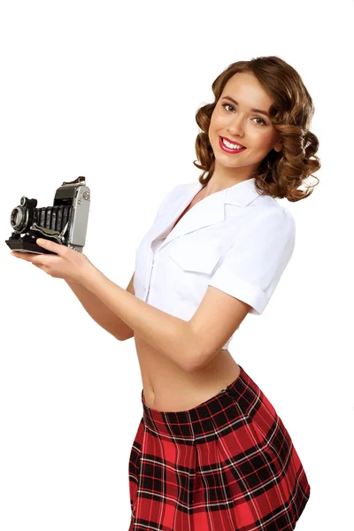 Retro stílusú kamerával öltözött nő — Stock Fotó