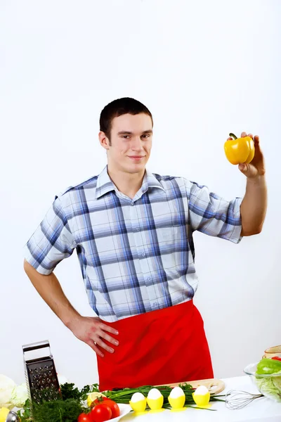 Man cooking fresh meal at home — Stock Photo, Image