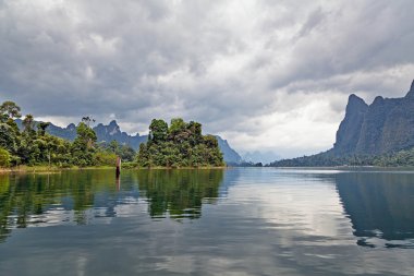 Cheow Lan lake. Khao Sok National Park. Thailand. clipart