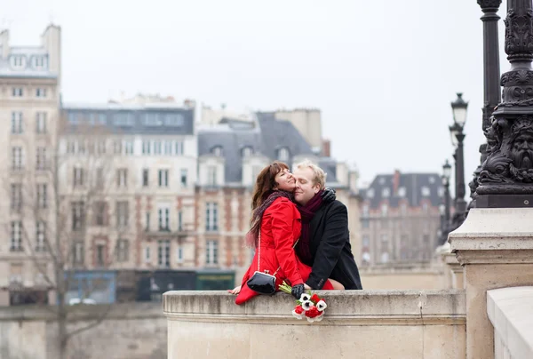 Mooie romantische paar met een datum — Stockfoto