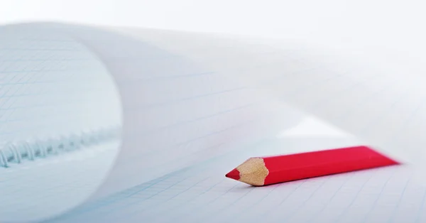 Κόκκινο μολύβι. — Φωτογραφία Αρχείου
