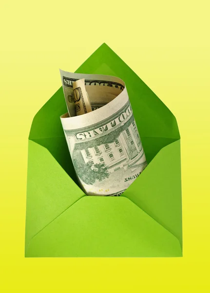 Zelená obálka s dolary. — Stock fotografie