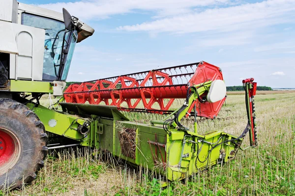 Combinar en el campo . — Foto de Stock