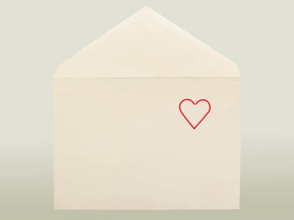 Oude envelop en hart. — Stockfoto