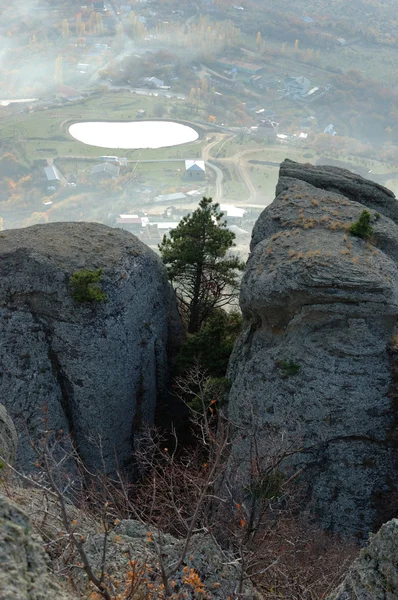 Pohled z vrcholu hory demirji, duch údolí — Stock fotografie