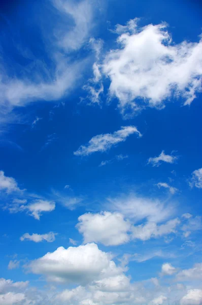 Céu azul fundo — Fotografia de Stock