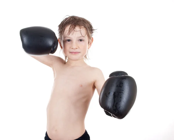 Mały chłopiec bokser — Zdjęcie stockowe
