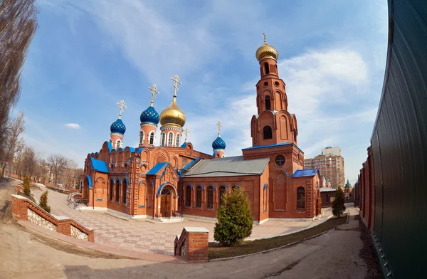 Russisch-orthodoxe kerk in samara, Rusland — Stockfoto