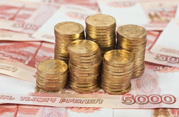 Orosz rubel bankjegyek és érmék. — Stock Fotó