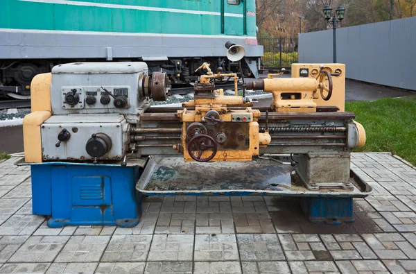 Máquina de torneado antigua —  Fotos de Stock
