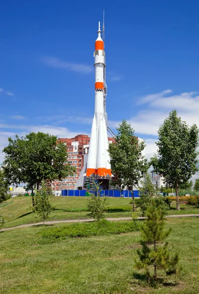 Ruská kosmická raketa dopravní Samara, Rusko — Stock fotografie