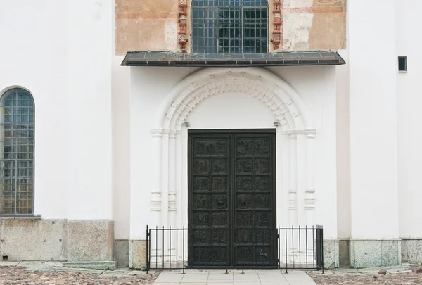 Az ajtót, hogy a székesegyház, a Szent sophia, nagy novgorod. Oroszország — Stock Fotó
