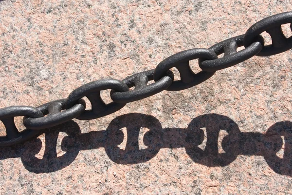 El fragmento de la cadena metálica — Foto de Stock