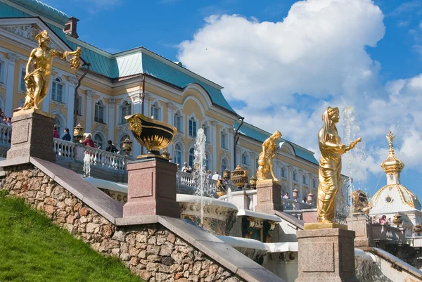 俄罗斯圣彼得堡Pertergof的大瀑布. — 图库照片