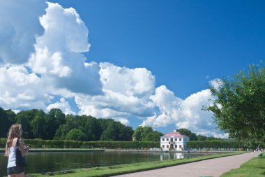 marly Sarayı. Peterhof (petrodvorets), st. petersburg, russi