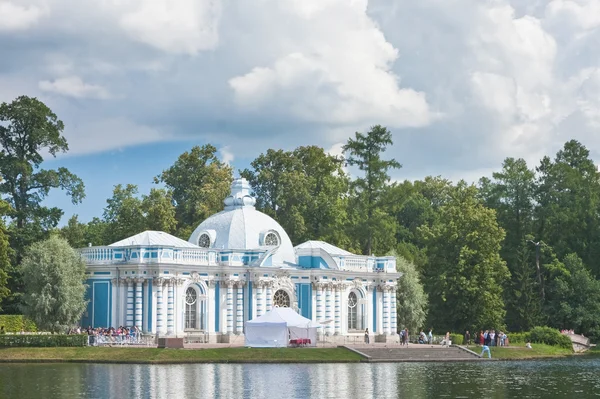 Ryssland. st-petersburg. Tsarskoje selo (Pusjkin). Pavilion "grott — Stockfoto