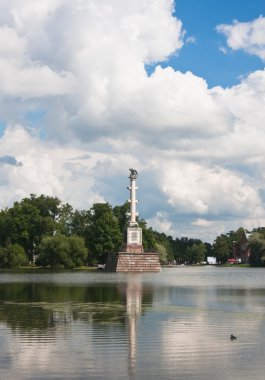 tsarskoye Selo chesme sütun üç Rus Donanma anısına