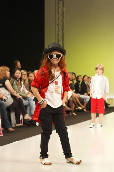 Kindermode Show 2012 — Stockfoto