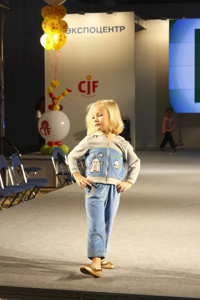 Dětská módní přehlídka 2012 — Stock fotografie