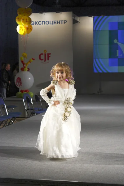 儿童时装秀 2012 — 图库照片