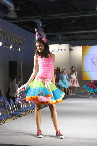 Défilé de mode pour enfants 2012 — Photo