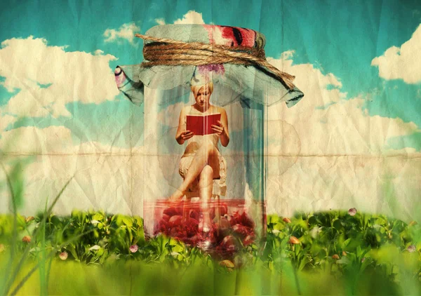 Collage de arte: mujer hermosa con libro — Foto de Stock