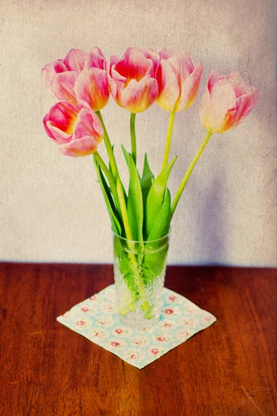 Obraz z różowe tulipany — Zdjęcie stockowe