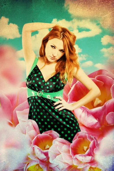 Collage d'arte con bella donna in tulipani — Foto Stock
