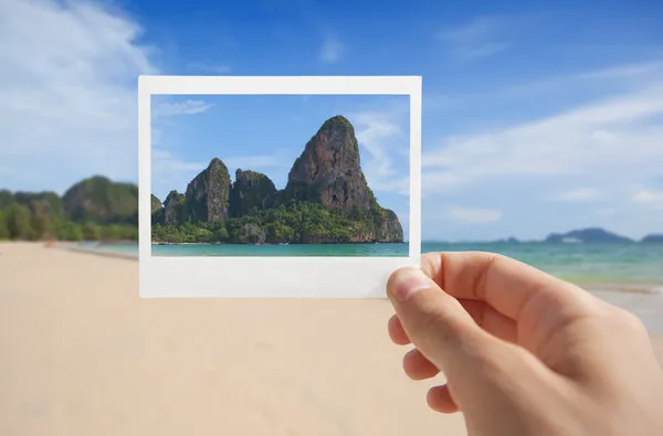 Hand With Photo of Beach — Stock Photo, Image