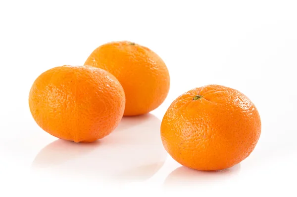 Mandarin pada latar belakang putih — Stok Foto