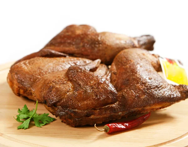 Delicioso frango defumado — Fotografia de Stock