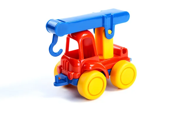 Brinquedo de crianças o carro-guindaste isolado — Fotografia de Stock