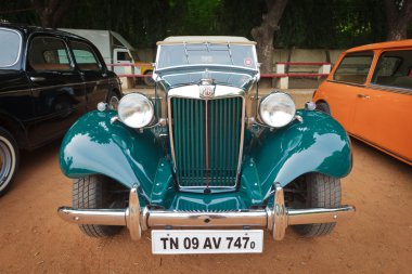 Chennai - Hindistan - 24 Temmuz: Miras CA'da Mg (retro eski model araba)