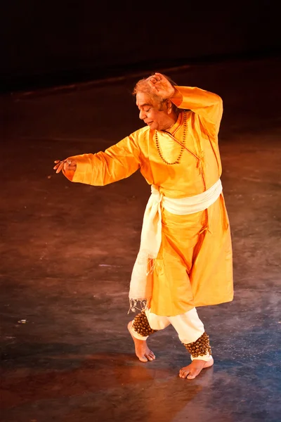 CHENNAI, INDIA - 28 ДЕКАБРЯ: Индийский классический танец Kathak pref — стоковое фото