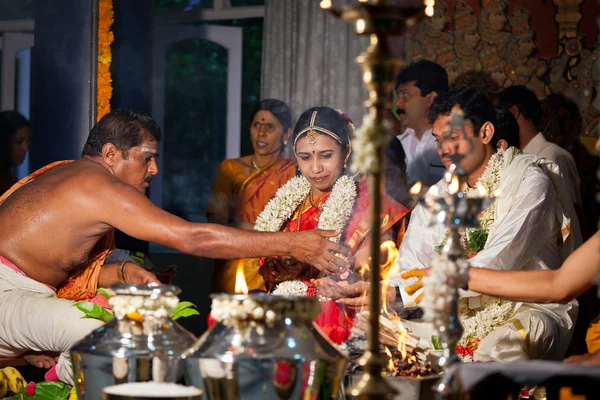 Chennai, india - augustus 29: Indiase (tamil) traditionele bruiloft c — Stockfoto
