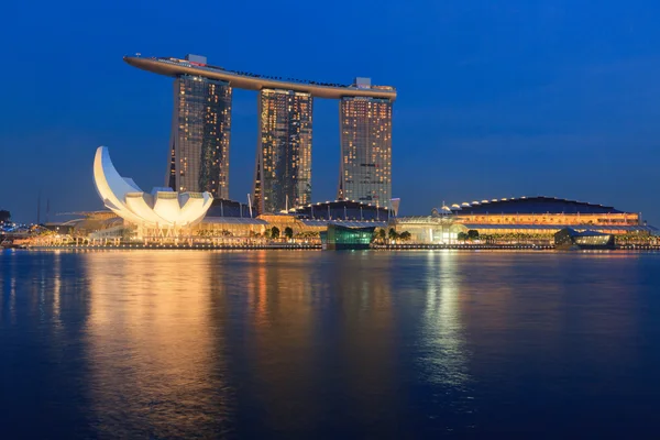 マリーナ ベイ サンズ ホテル アンド カジノ、シンガポール — ストック写真