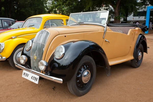 첸나이-인도-7 월 24 일: 모리스 시리즈 "e" 포장 형 관광 자동차 1946 복고풍 v — 스톡 사진