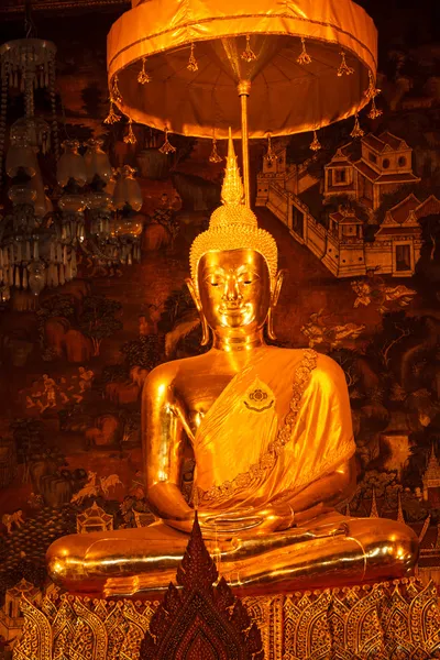 Estátua de Buda sentada de perto, Tailândia — Fotografia de Stock