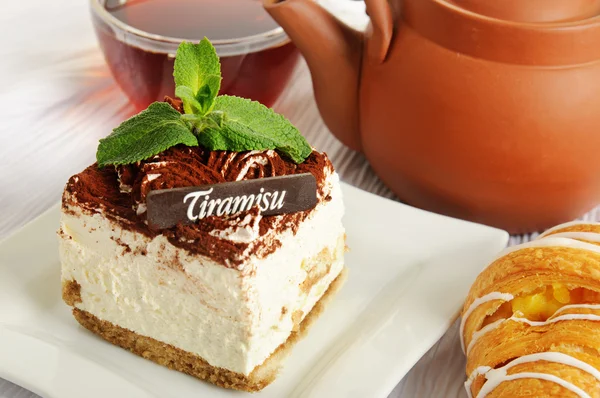 Chocolate tiramisu cake — Stock Photo, Image